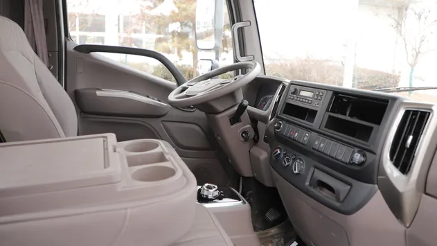 Low-Carbon New Energy Commercial Vehicles Foton Electric Mini Van 4X2 LHD 174km EV Cargo Truck